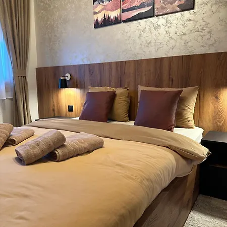 Daire Royal Gardens Lux 743 *