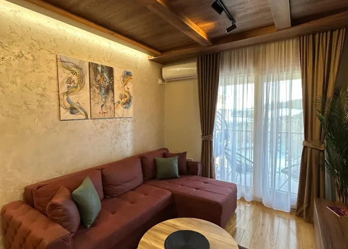 Royal Gardens Lux 743 * Zlatibor